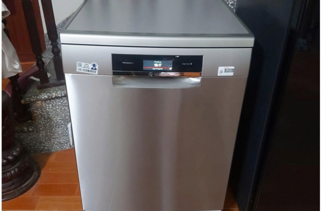 Giải Thích Vì Sao Máy Rửa Bát Bosch Serie 8 Không Hé Cửa Tự Động