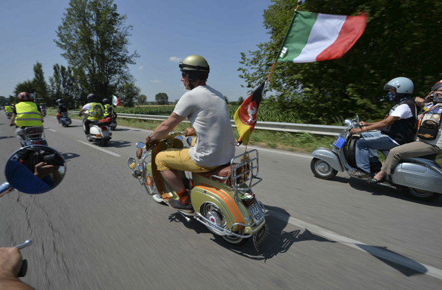 Rome Tổ Chức Lễ Kỷ Niệm Đặc Biệt Cho Vespa Nhân Dịp 80 Năm Thành Lập